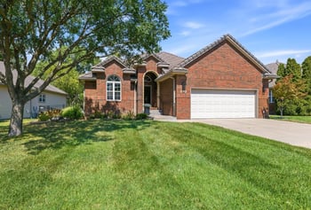 2819 N Plumthicket Cir, Wichita, KS 67226