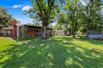 713 N Farmington Dr, Derby, KS 67037