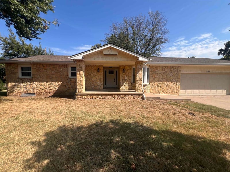 2304 Star St, Augusta, KS 67010