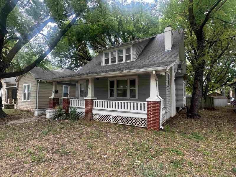 710 E 9th, Winfield, KS 67156