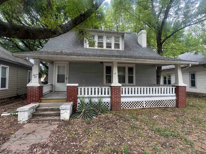 710 E 9th, Winfield, KS 67156