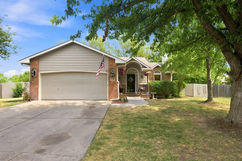 1748 N Basswood Ct, Andover, KS 67002