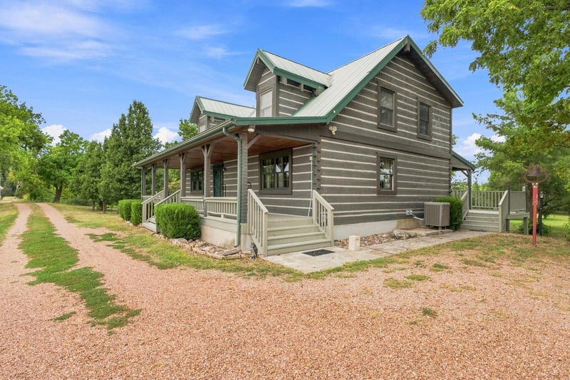 1482 N West Rd, Peck, KS 67120