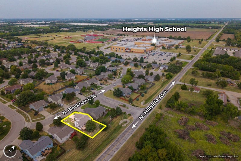 5102 N Blackhawk St, Wichita, KS 67219