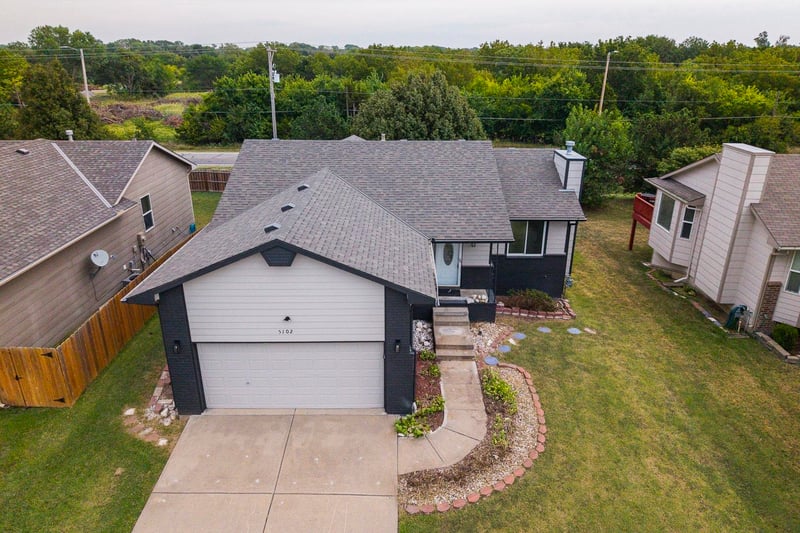 5102 N Blackhawk St, Wichita, KS 67219