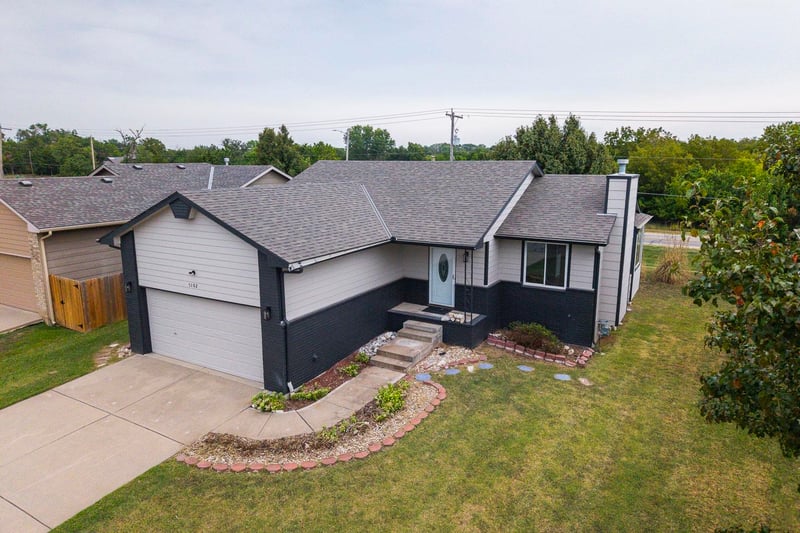 5102 N Blackhawk St, Wichita, KS 67219