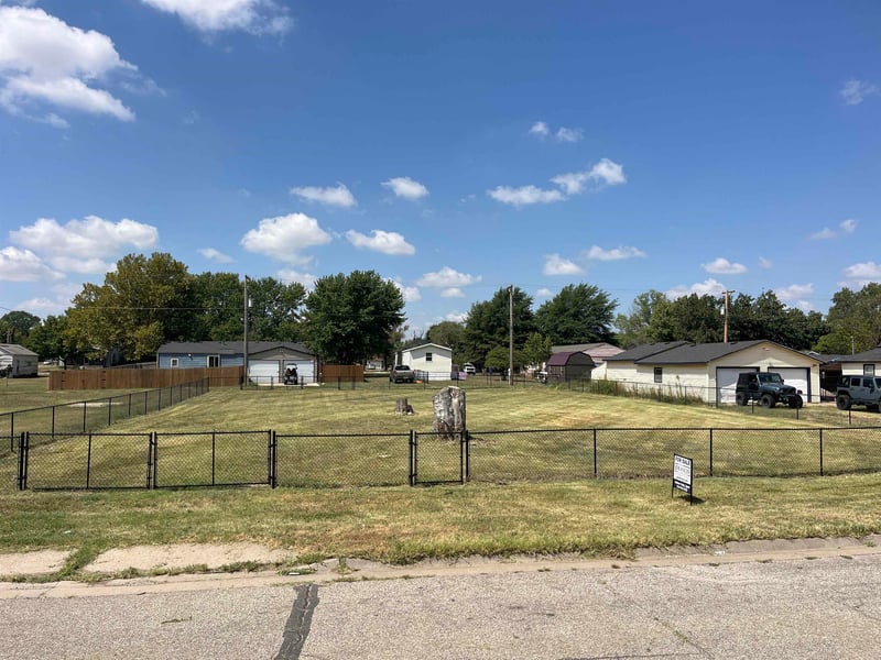 312 N 6th, Conway Springs, KS 67031