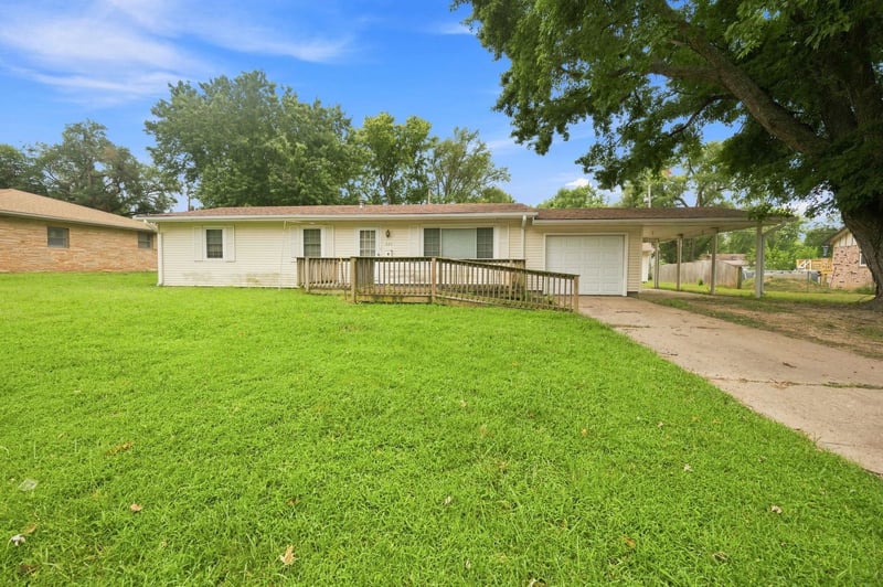 225 Belair St, El Dorado, KS 67042