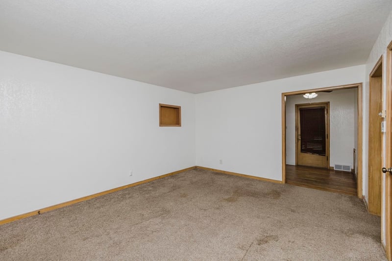 514 S Mission, Wichita, KS 67207