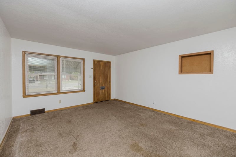 514 S Mission, Wichita, KS 67207