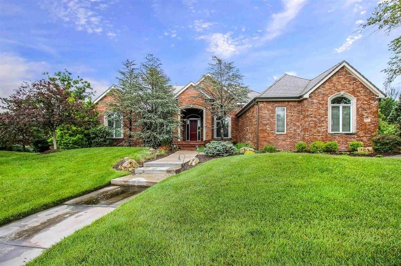8513 E Bridlewood, Wichita, KS 67206