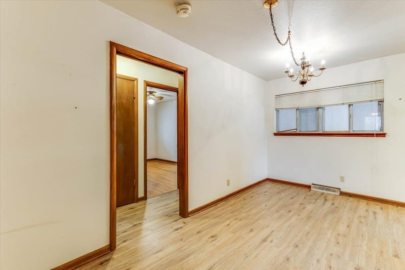 1212 W 18th St N, Wichita, KS 67203-2201
