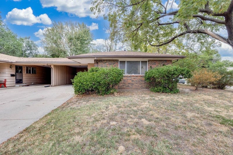 1212 W 18th St N, Wichita, KS 67203-2201