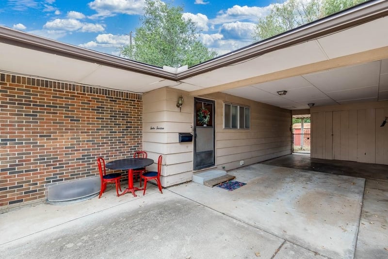 1212 W 18th St N, Wichita, KS 67203-2201