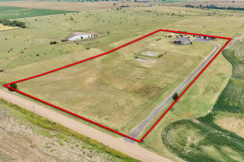 470 W 130th Ave N, Conway Springs, KS 67031