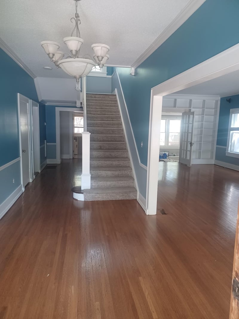 250 N Bluff, Wichita, KS 67208