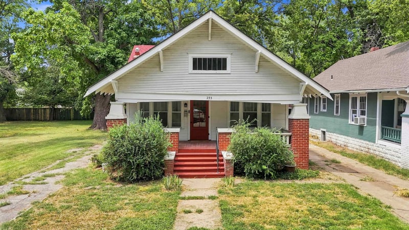 233 N Estelle Ave, Wichita, KS 67214
