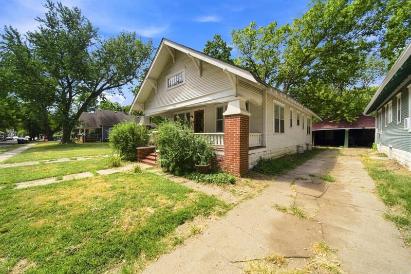 233 N Estelle Ave, Wichita, KS 67214