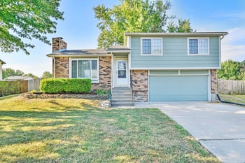 3208 N Cranberry, Wichita, KS 67226