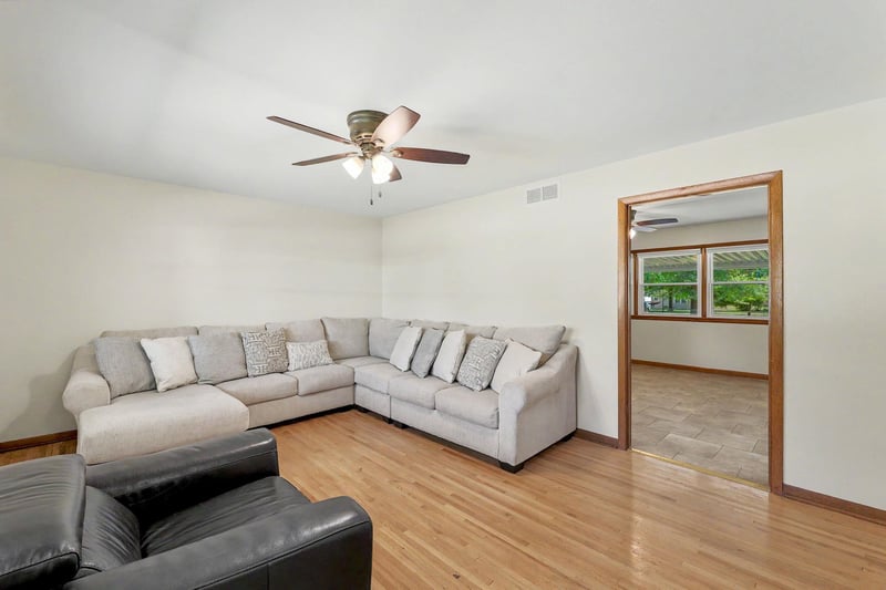 1430 N Mount Carmel Ave, Wichita, KS 67203