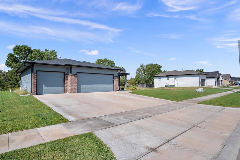 501 Sweetwater, Maize, KS 67101