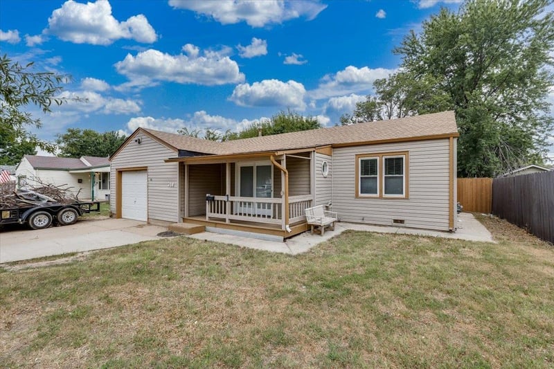 314 W Carlyle St, Wichita, KS 67217
