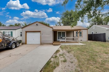 314 W Carlyle St, Wichita, KS 67217