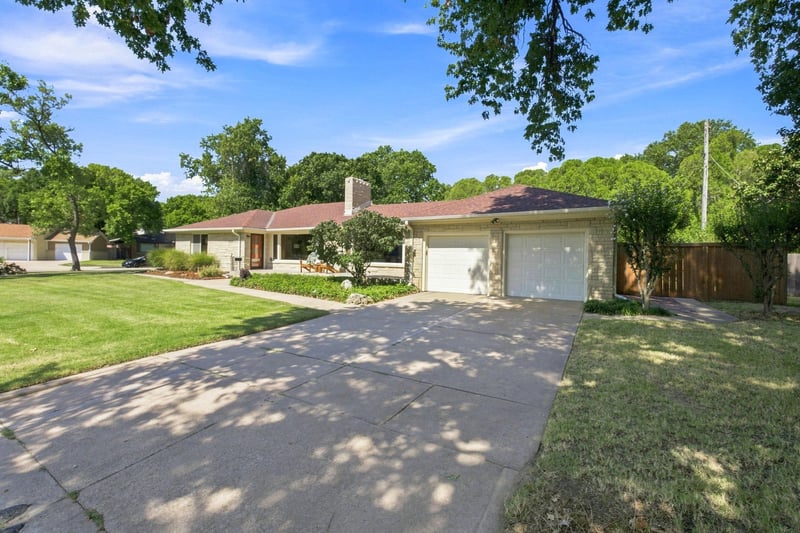 401 N Brookside, Wichita, KS 67208