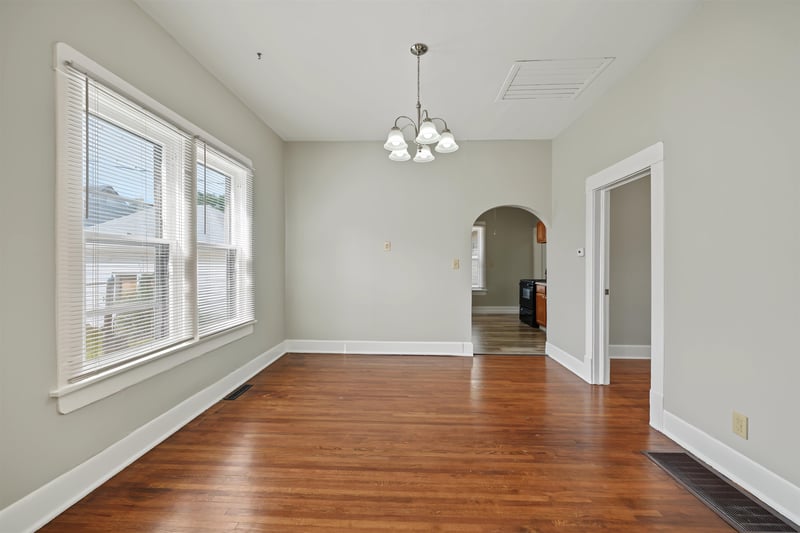442 Putnam Ave, Salina, KS 67401