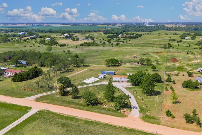 3341 S 339th St W, Cheney, KS 67025