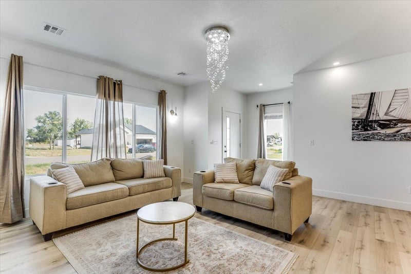 113 S Sycamore, Valley Center, KS 67147
