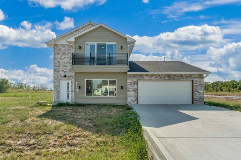 113 S Sycamore, Valley Center, KS 67147