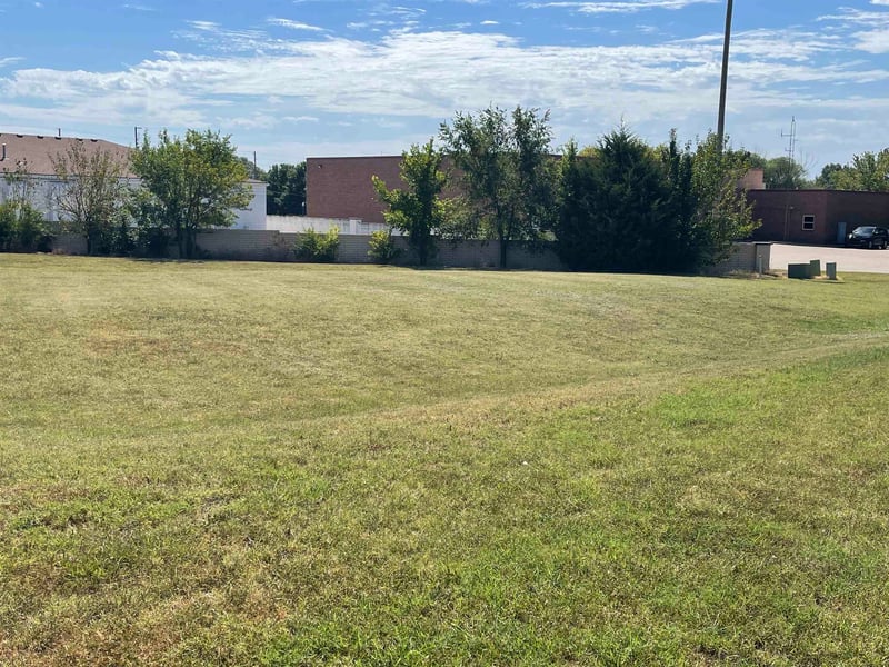 120 W Harmony, Rose Hill, KS 67133