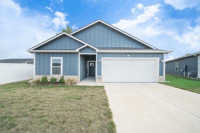 2741 S Cypress Ct, Wichita, KS 67210