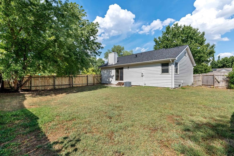 323 N Covington St, Wichita, KS 67212