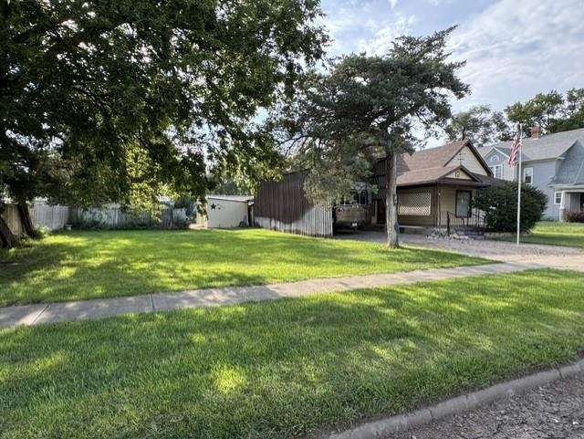 211 N Main St, Delphos, KS 67436