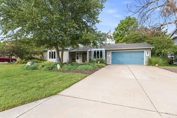 719 S Honeybrook Ln, Derby, KS 67037