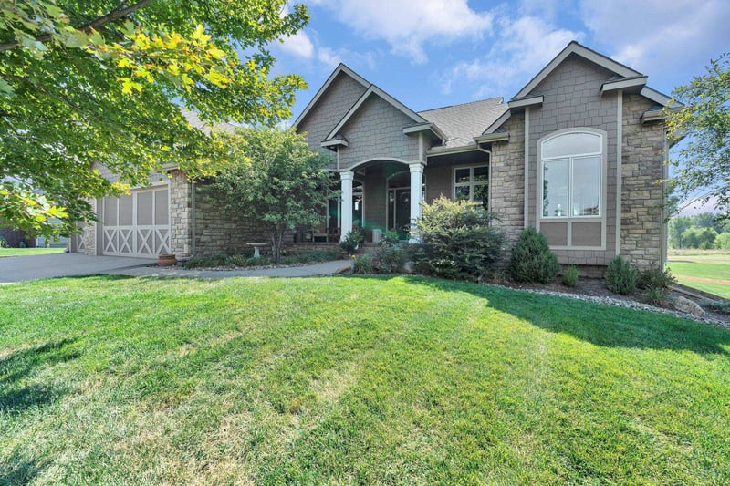 1717 E Elk Ridge Ave, Goddard, KS 67052