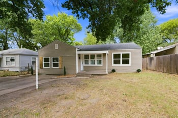 3114 E Range Rd, Wichita, KS 67216