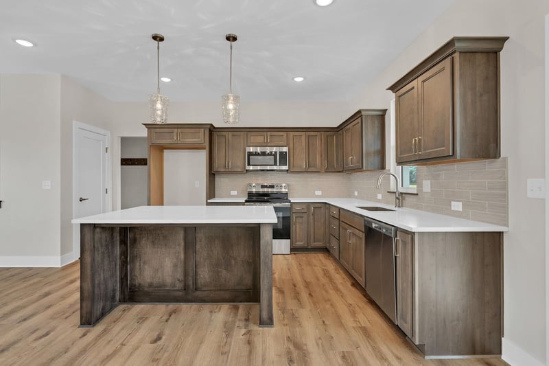 5039 N Highland St, Bel Aire, KS 67220