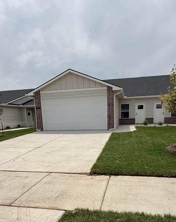 5425 W Rolly Unit 100, Wichita, KS 67215
