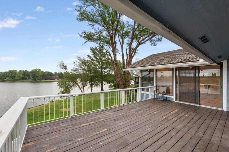 23 S Lakeview Dr, Goddard, KS 67052
