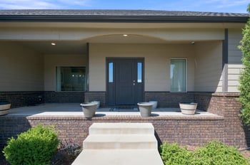 3315 S Bluelake Ct, Wichita, KS 67215