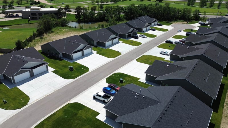 2905 S Bunker Hill Ct #2909-2913-2917-2921-2929-2933-2945-2953, Wichita, KS 67210
