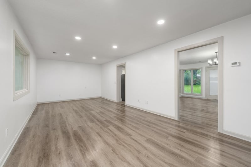 218 W Aaron Dr, Andover, KS 67002