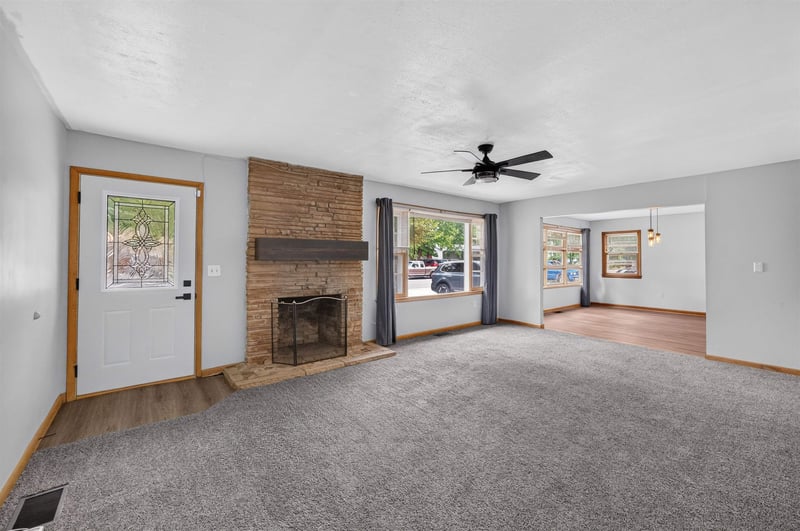 336 Hunton Rd, El Dorado, KS 67042