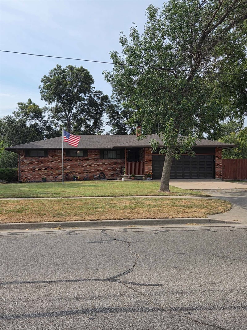 4621 W 13th St, Wichita, KS 67212