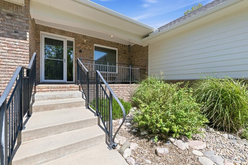 4845 N Steeds Crossing Cir, Park City, KS 67219