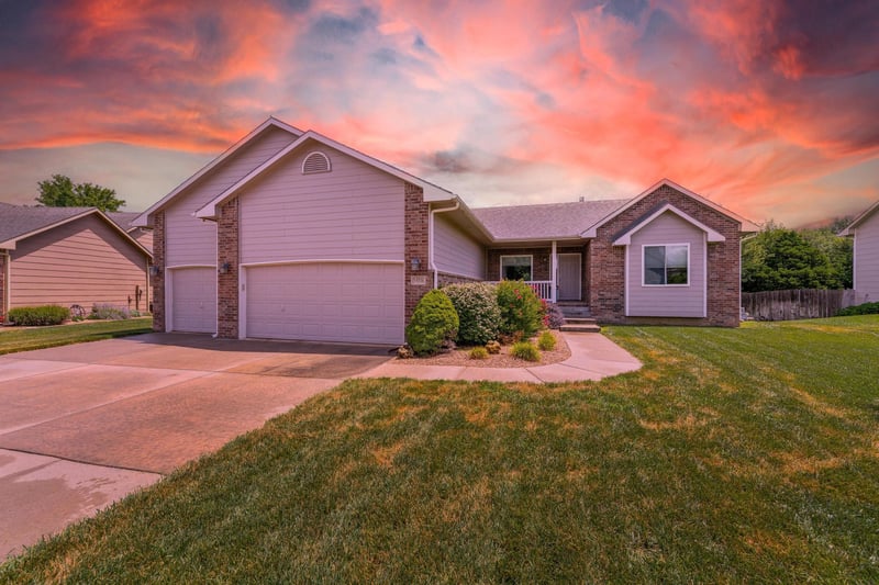 14326 E Hawthorne St, Wichita, KS 67230