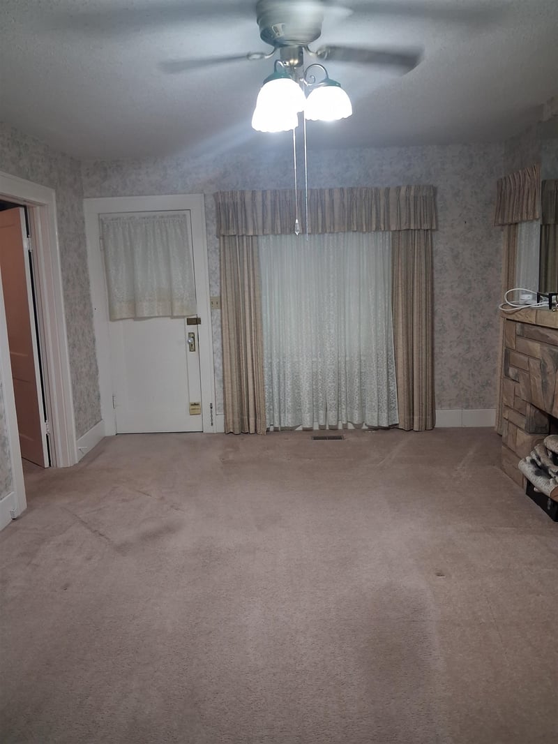 225 N St Clair Ave, Wichita, KS 67203